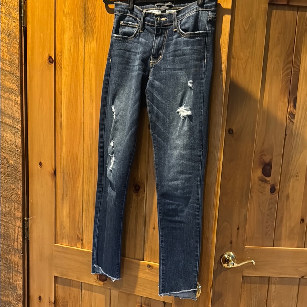 Flying Monkey Blue Ankle Cropped Jeans Distressed